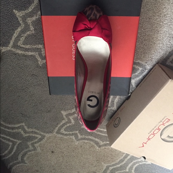 Shoes - Picture 2 of 3